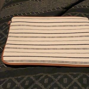 Jewell wallet